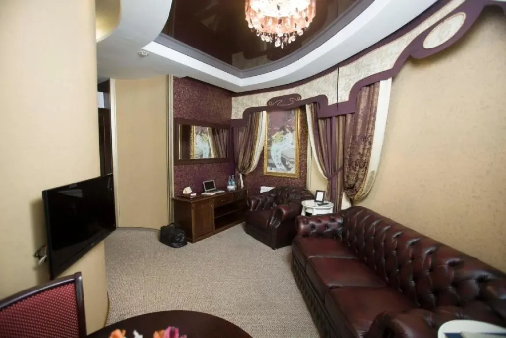 Shato Hotel Room Type - Double Suite full double bed