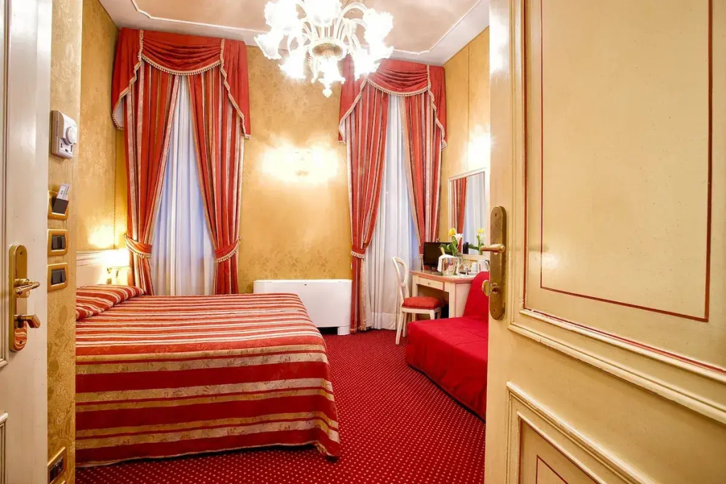 Double Junior Suite (twin beds)