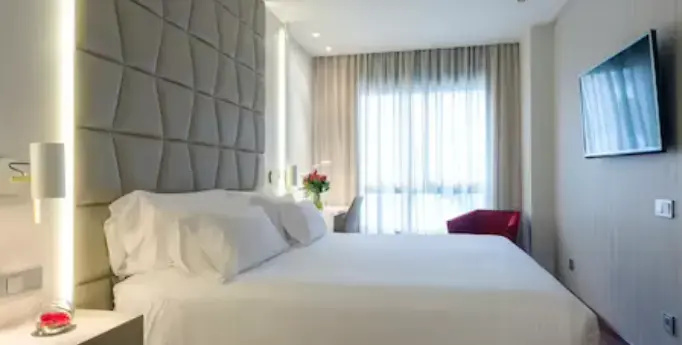 Double Junior Suite (full double bed)