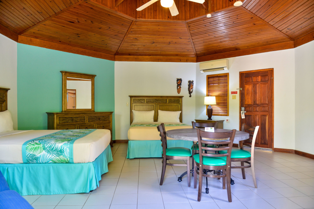 Quadruple Junior Suite