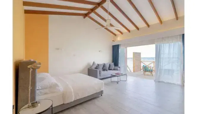 Lagoon Double Villa, speedboat transfer included, full double bed room photo 1