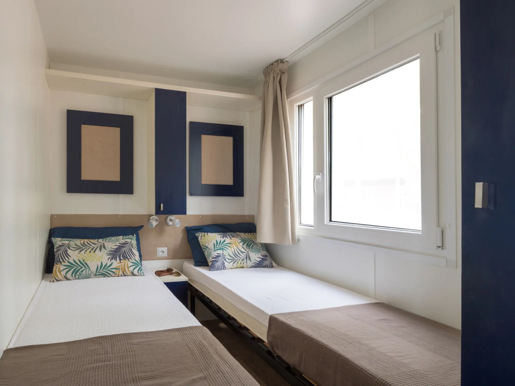 Baia Elite Sextuple Mobile Home