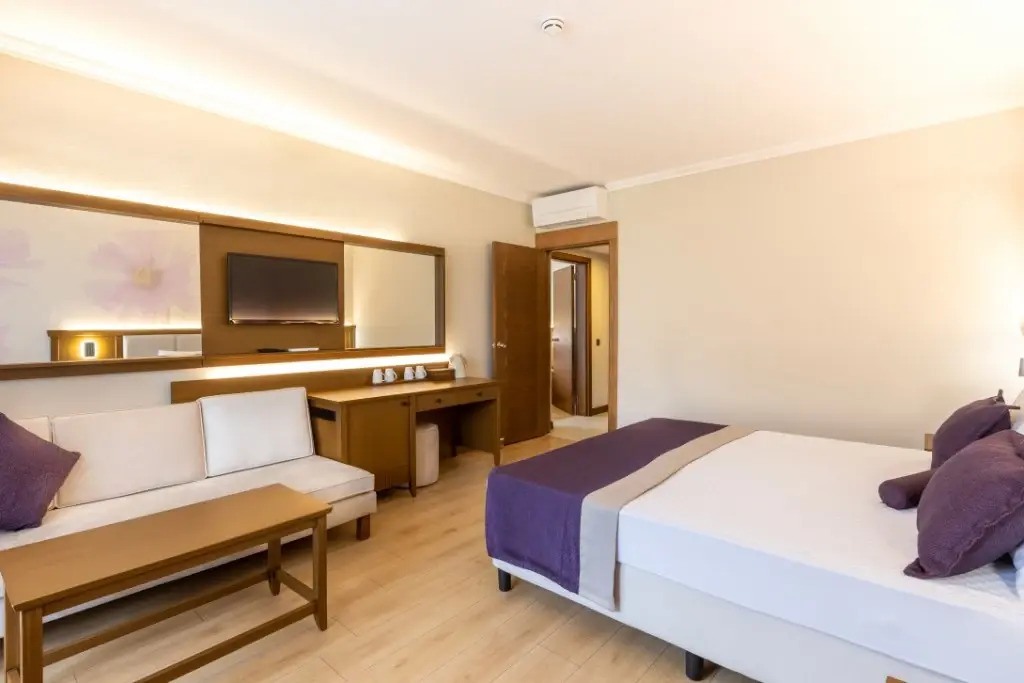Номер Small Family в Club Hotel Felicia Village - All Inclusive