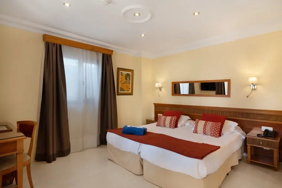 Ciutat Jardi Hotel - Chambres