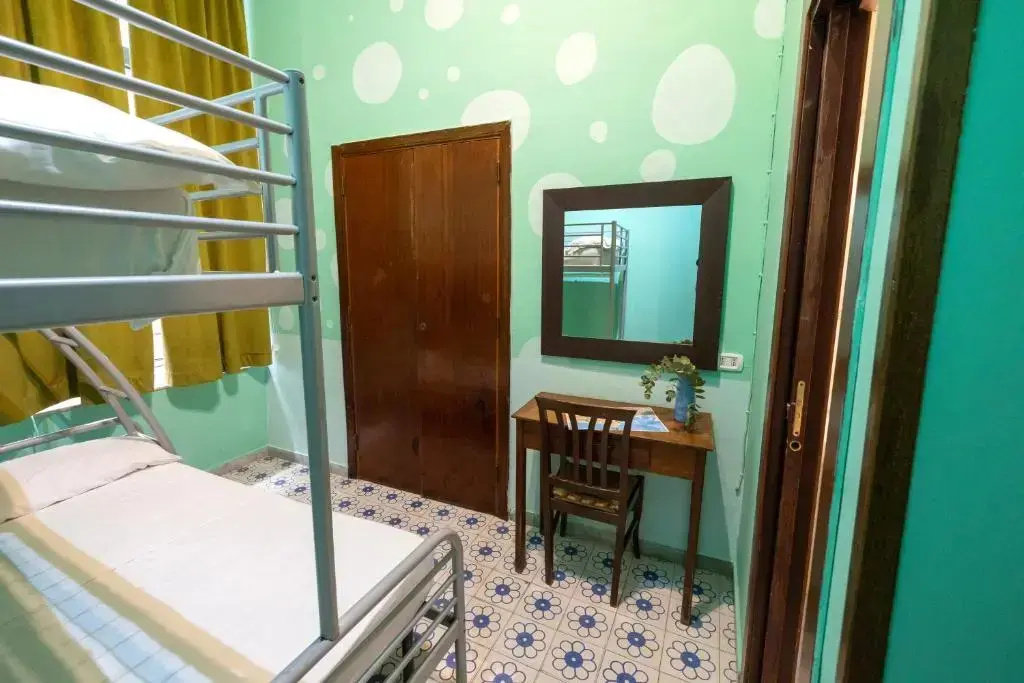 Double room (twin beds)
