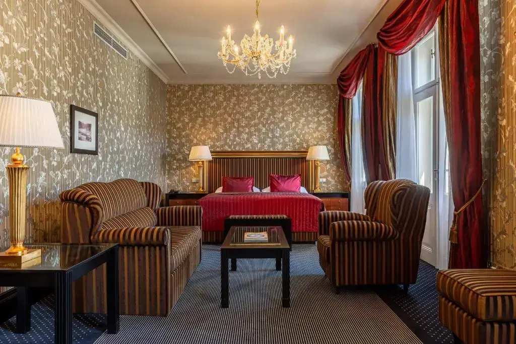 Riverside Premier Front View Double room (full double bed) (bed type is subject to availability)