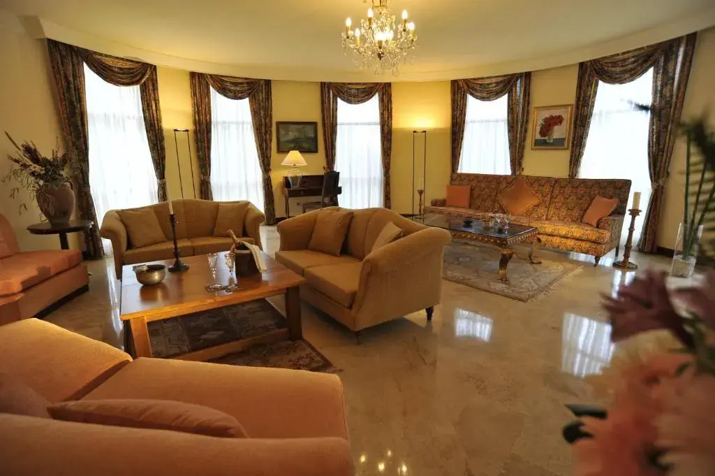 Presidential Suite
