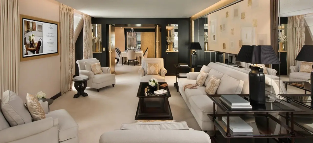 Hôtel Barrière Fouquet's Paris 82