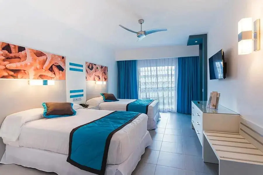 Double room (twin beds)