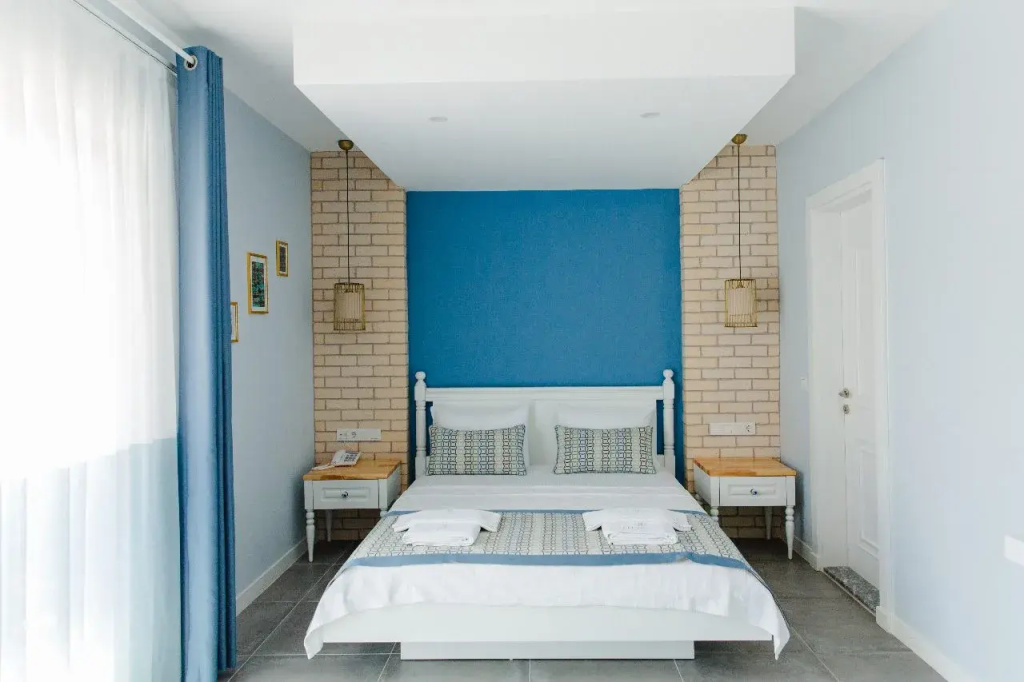 Superior Double room with balcony and with sea view (full double bed)