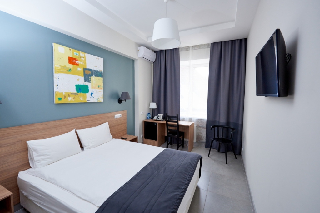 Standard Double room (full double bed)