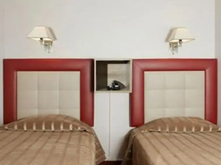 Double room (twin beds)
