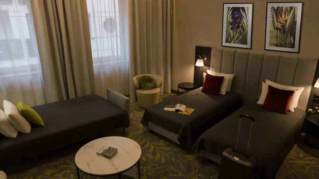 Premium Triple room