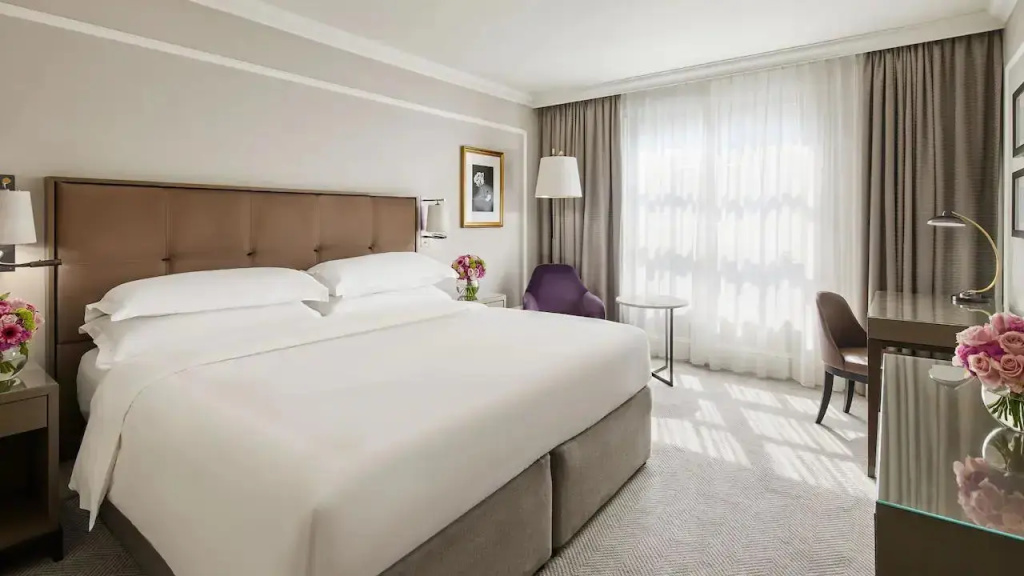 Double room (full double bed) (bed type is subject to availability)
