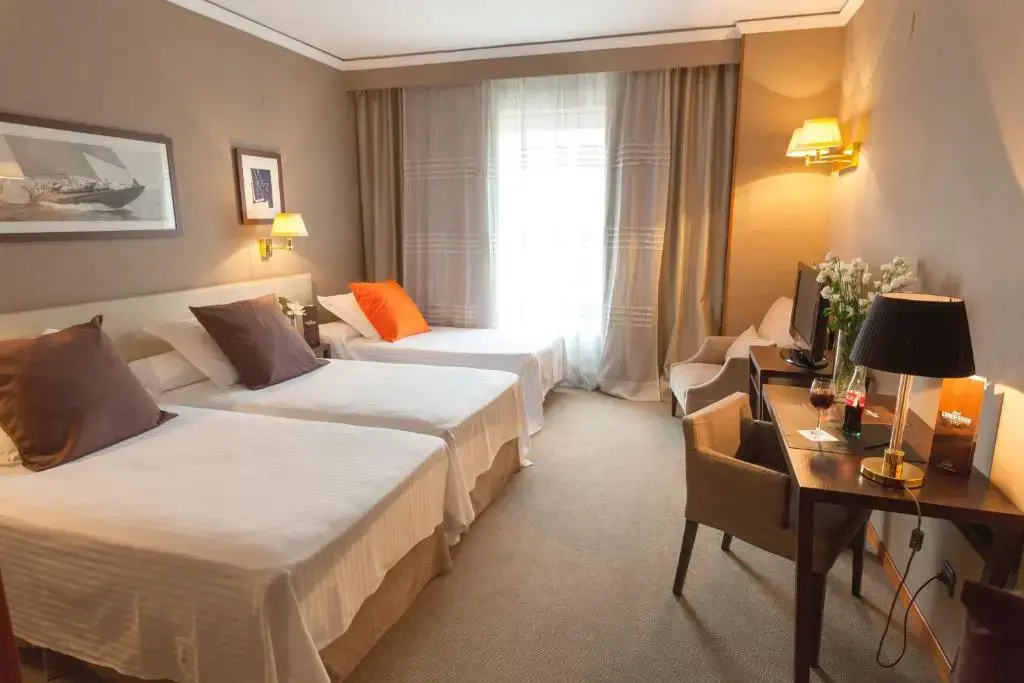 Triple room