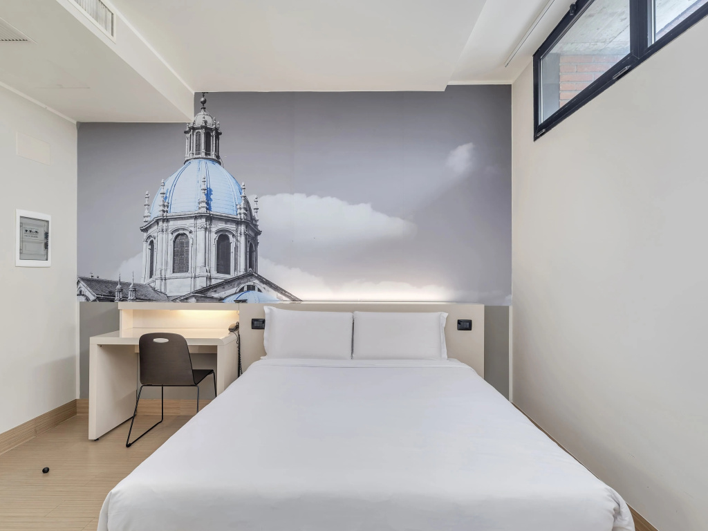 Double room (full double bed) (bed type is subject to availability)