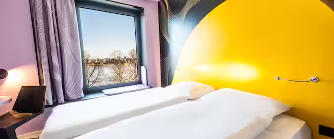 Design Comfort Double room with river view (full double bed)