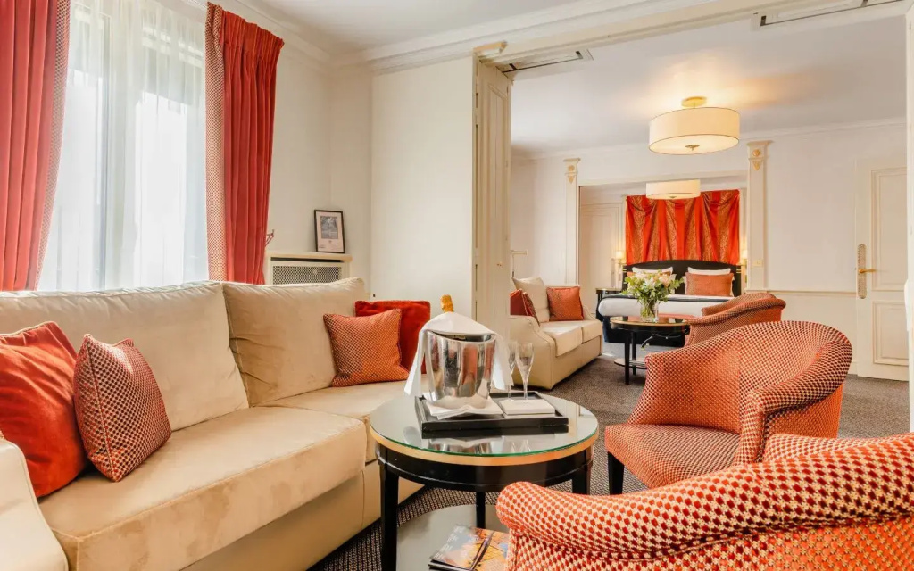 Napoleon Hotel 104