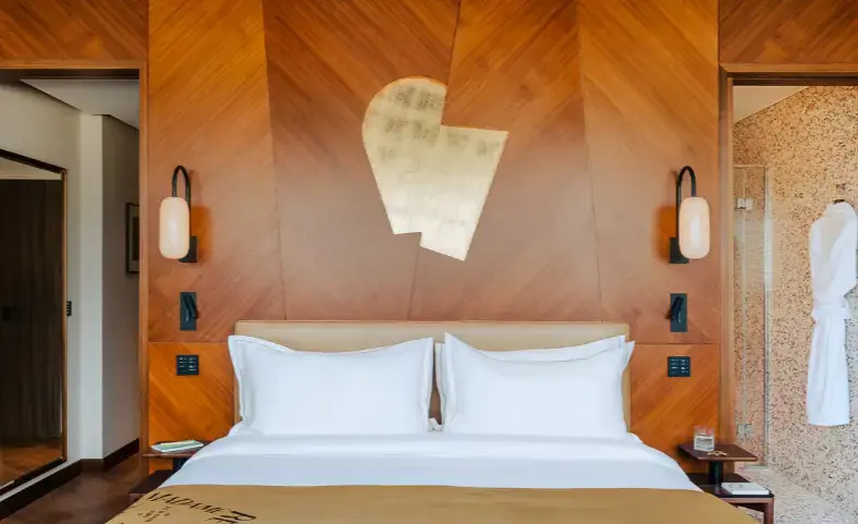 Executive Double room with Paris view (full double bed)