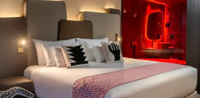 Nhow Premium Double room (full double bed)