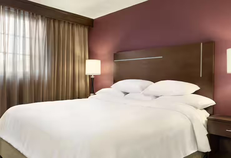 Embassy Suites Hotel Des Moines Downtown - Chambres