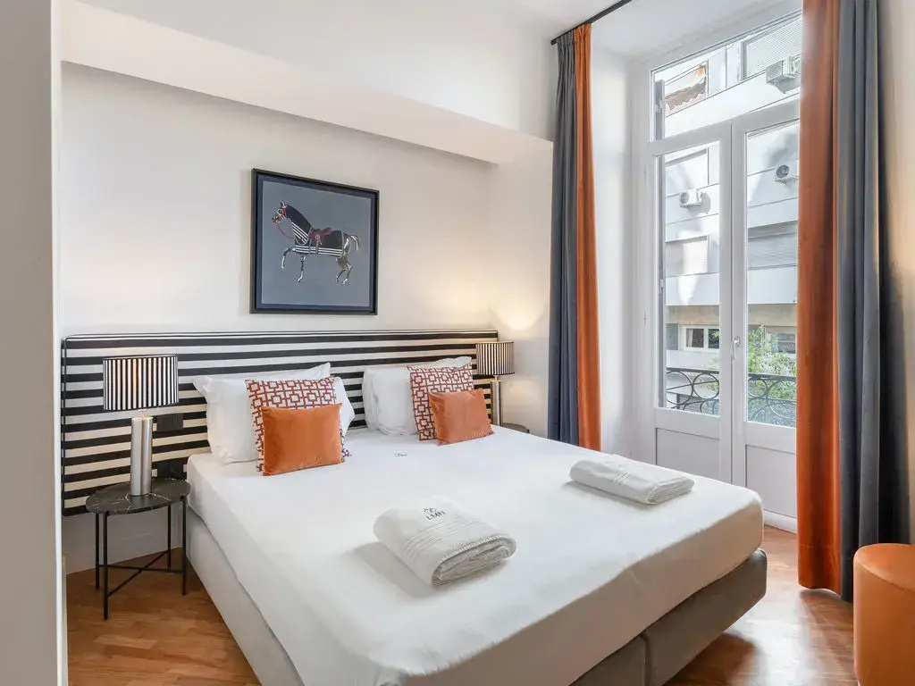 Comfort Double room with balcony and with city view (full double bed)