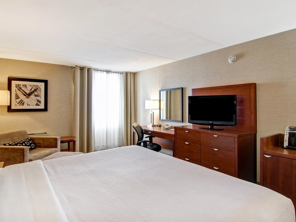 Holiday Inn Oakville Centre by IHG - Chambres