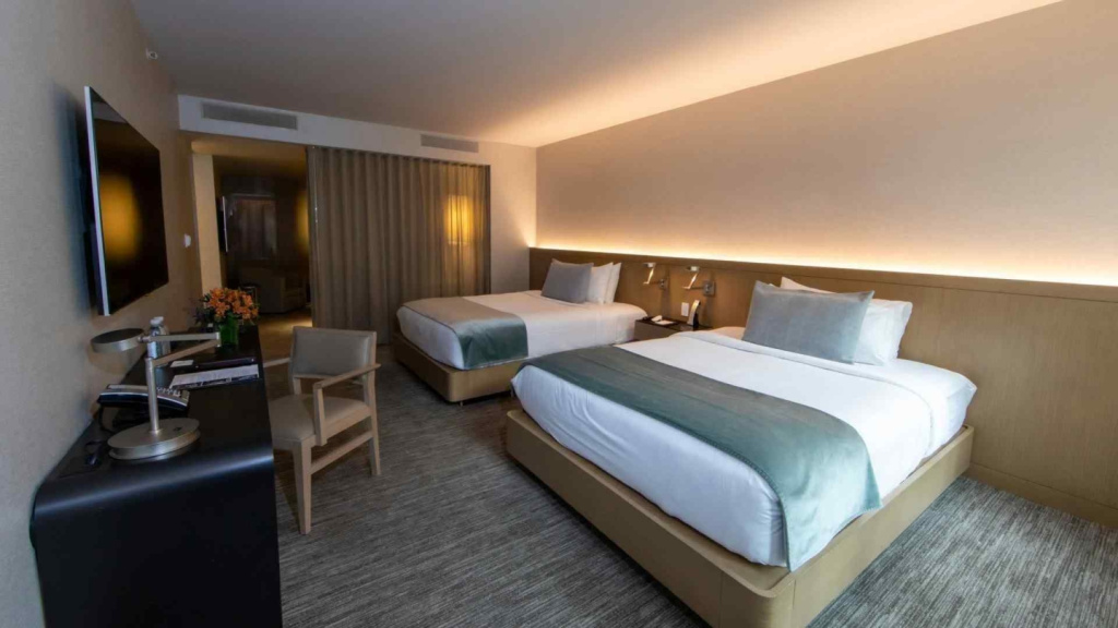 Quadruple Junior Suite