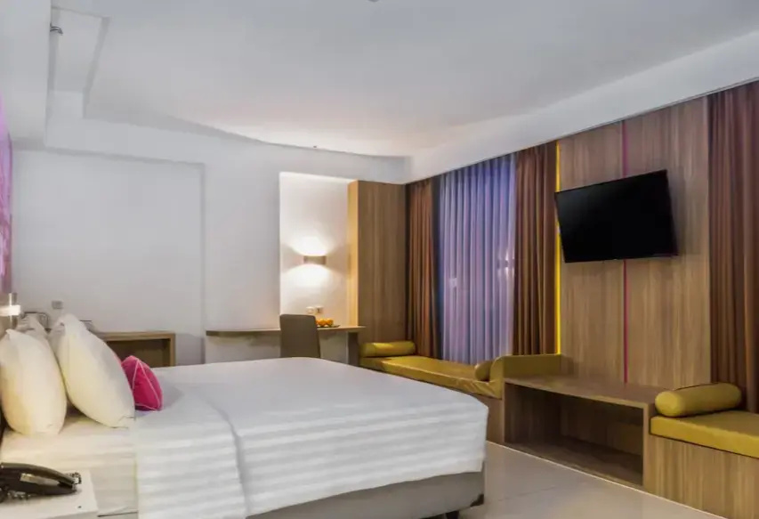 Double Suite room (full double bed)