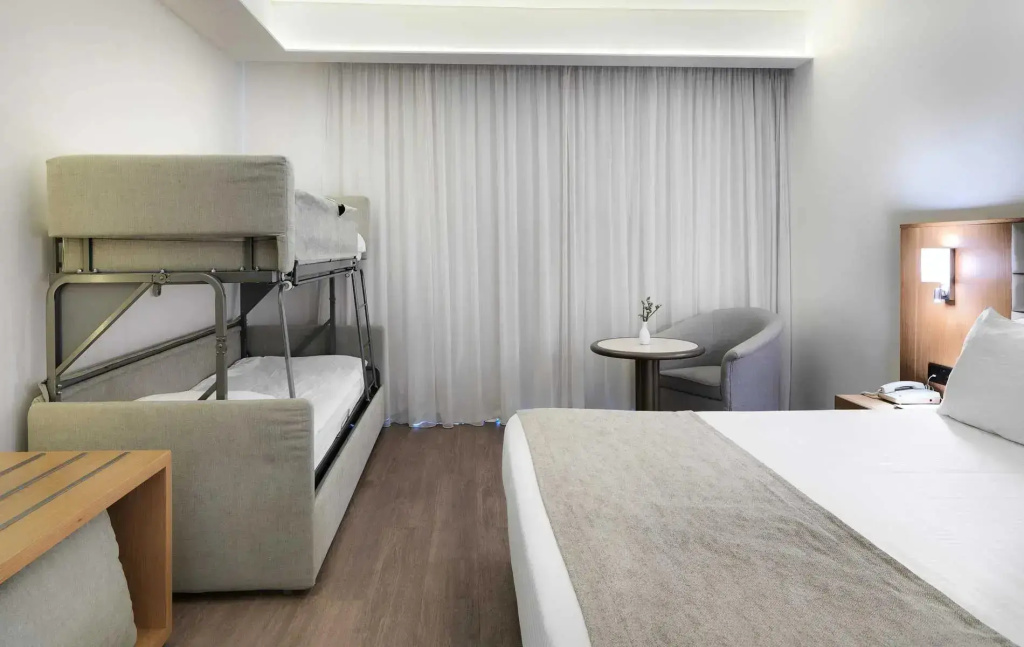 Double room Marina View (twin beds)