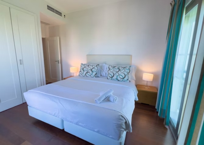 2 Bedrooms Apartment with sea view