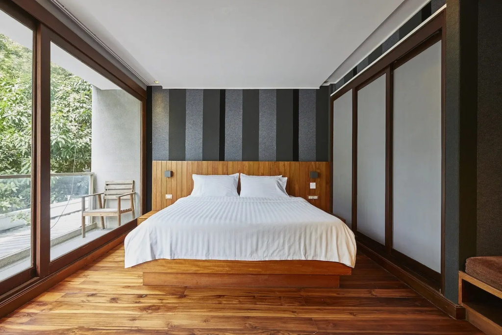 L Double Studio (full double bed)