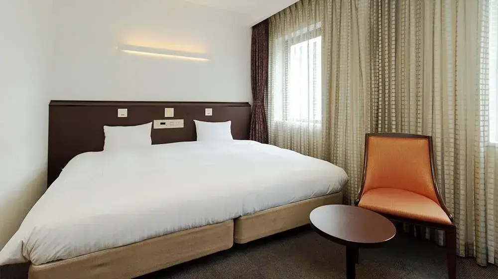 Double room (full double bed)