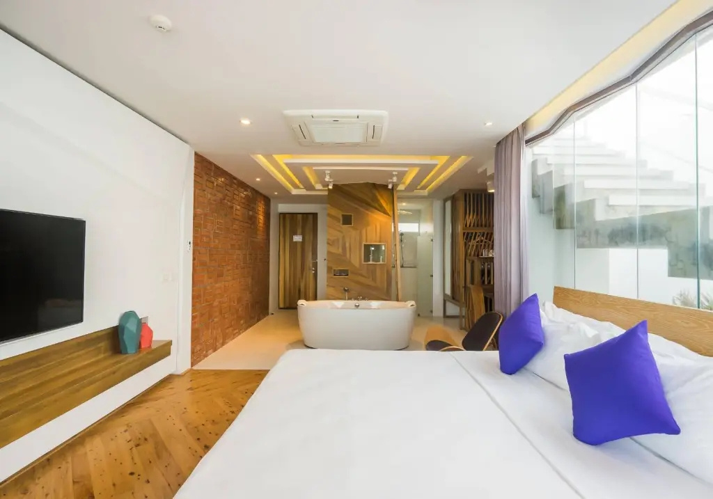 Beachfront Double Villa (full double bed)