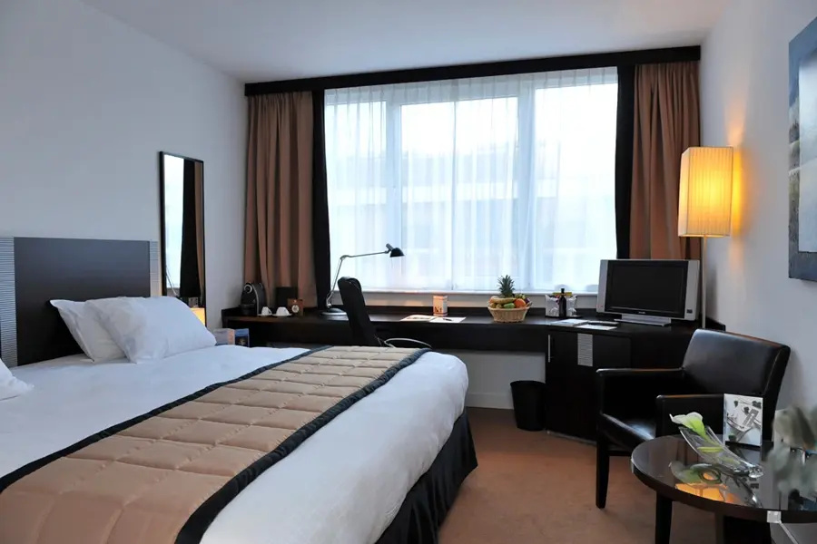Executive Double room (full double bed)