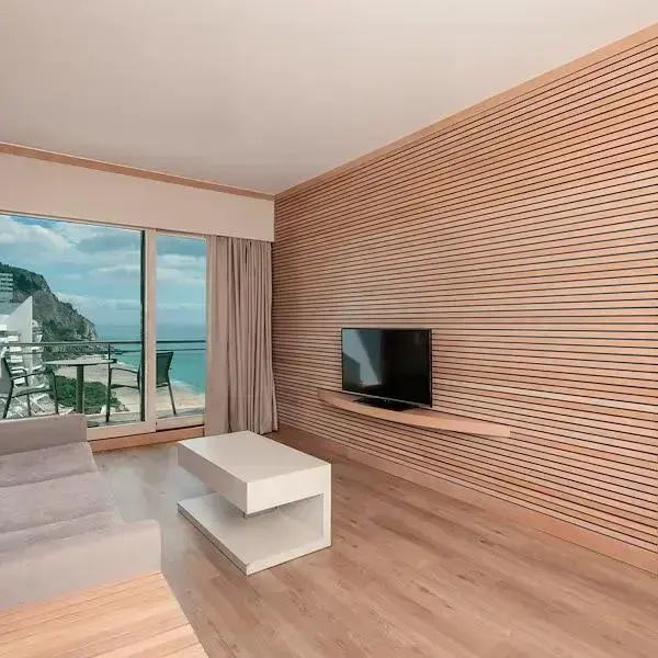 Sesimbra Oceanfront Hotel - Chambres
