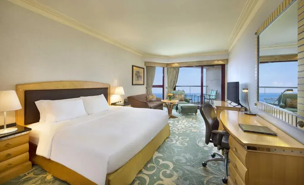 Amiri Double Suite with sea view (full double bed)