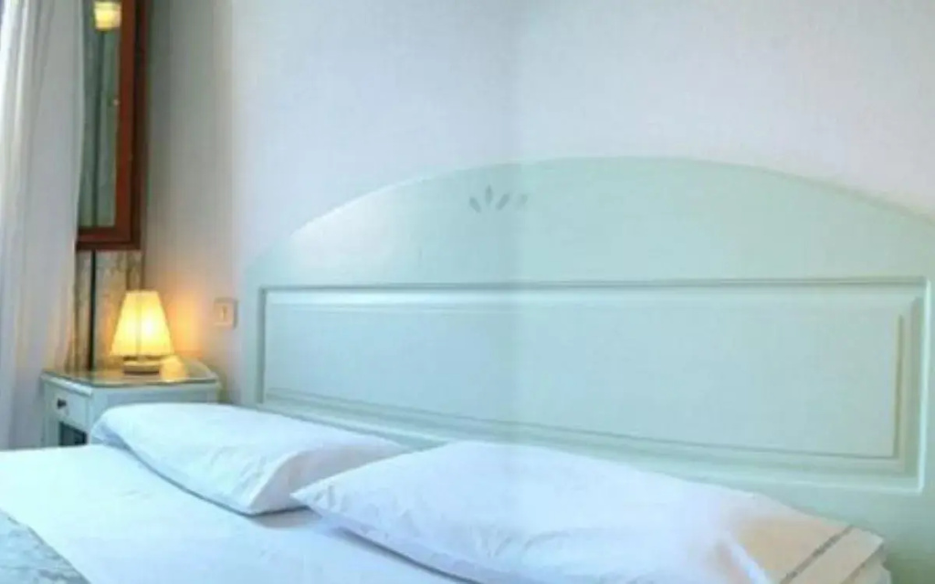 Economy Double room (full double bed)
