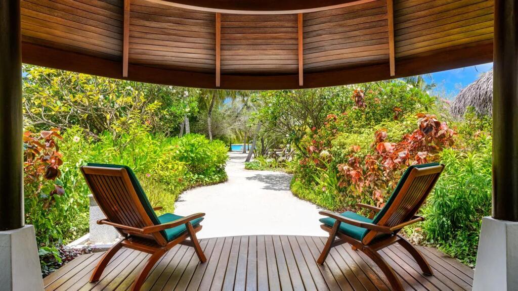 Sheraton Maldives Full Moon Resort & Spa
