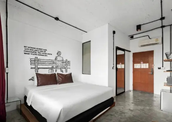 Двухместный номер Standard с видом на город двуспальная кровать в Quip Bed & Breakfast Phuket Hotel