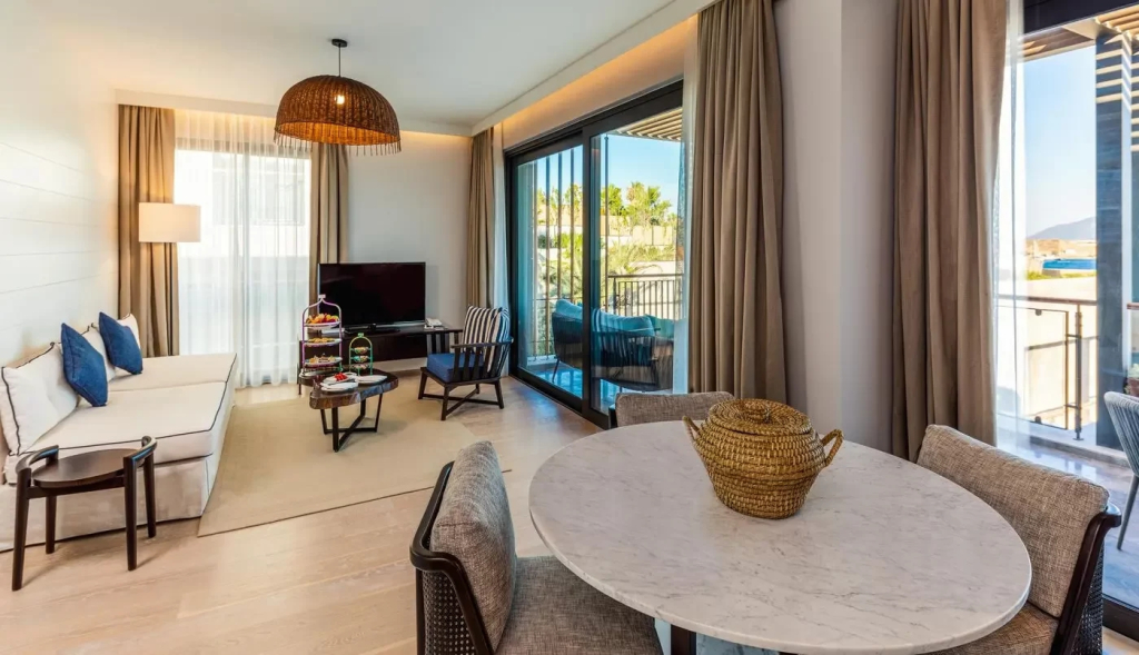 Резиденция 2+1 в Kaya Palazzo Resort & Residences Le Chic Bodrum