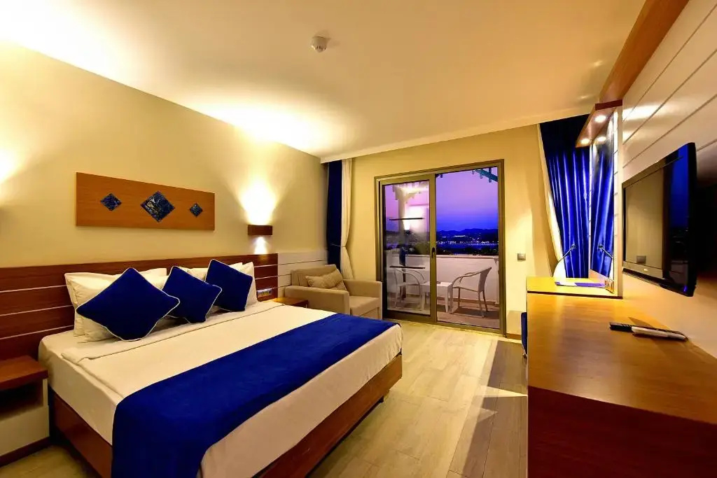 Club Double room (full double bed)