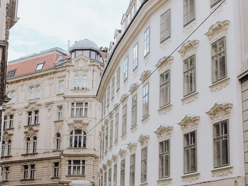 7. The Leo Grand Hotel