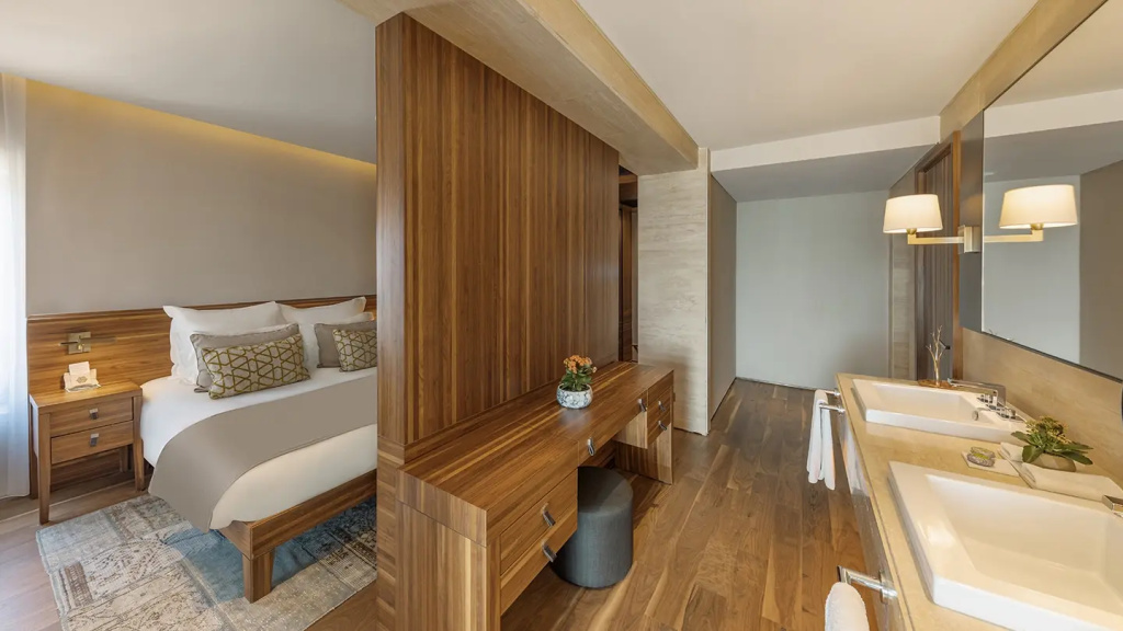 Premier Suite with sea view