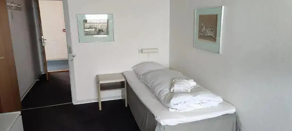 Single room with balcony and with sea view