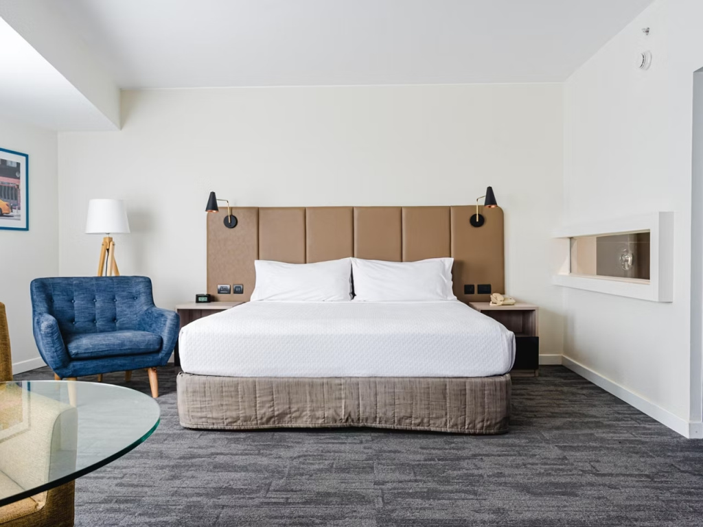 Premium Jetted Tub Double room with city view (full double bed)