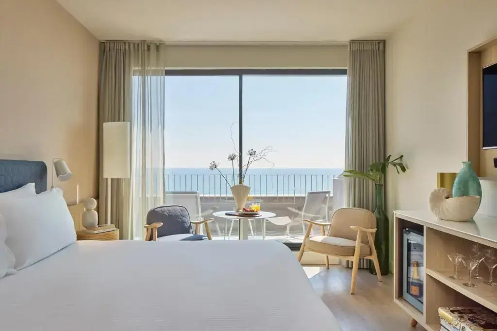 Superior ME Double room with sea view (full double bed)