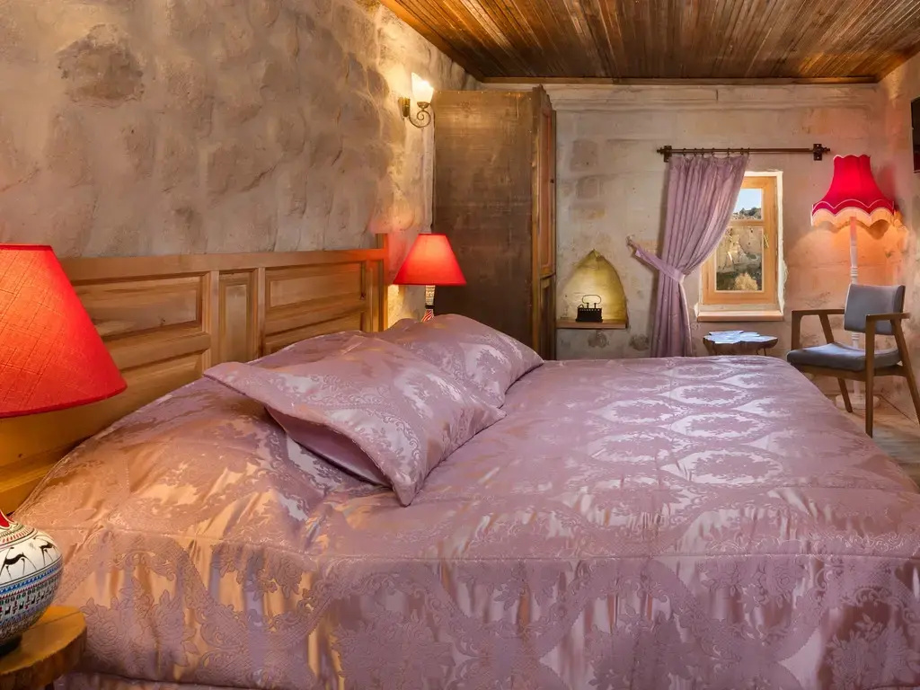 Double Suite Room (full double bed)