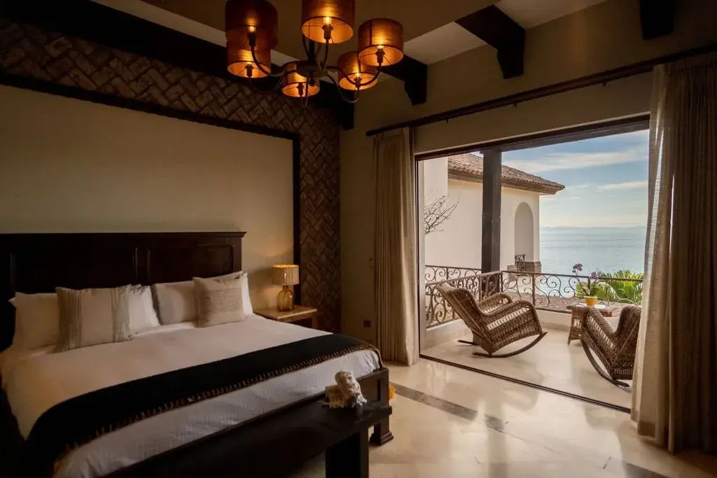 Suite with balcony and with ocean view