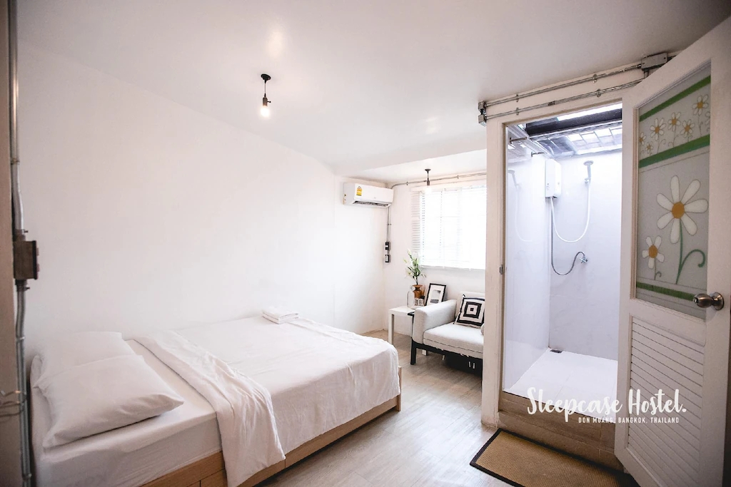 Двухместный номер двуспальная кровать в Sleepcase Hostel